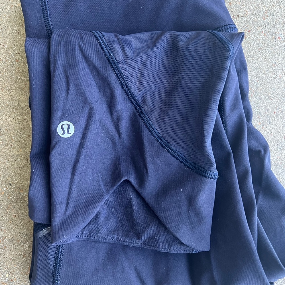Lululemon blue capris